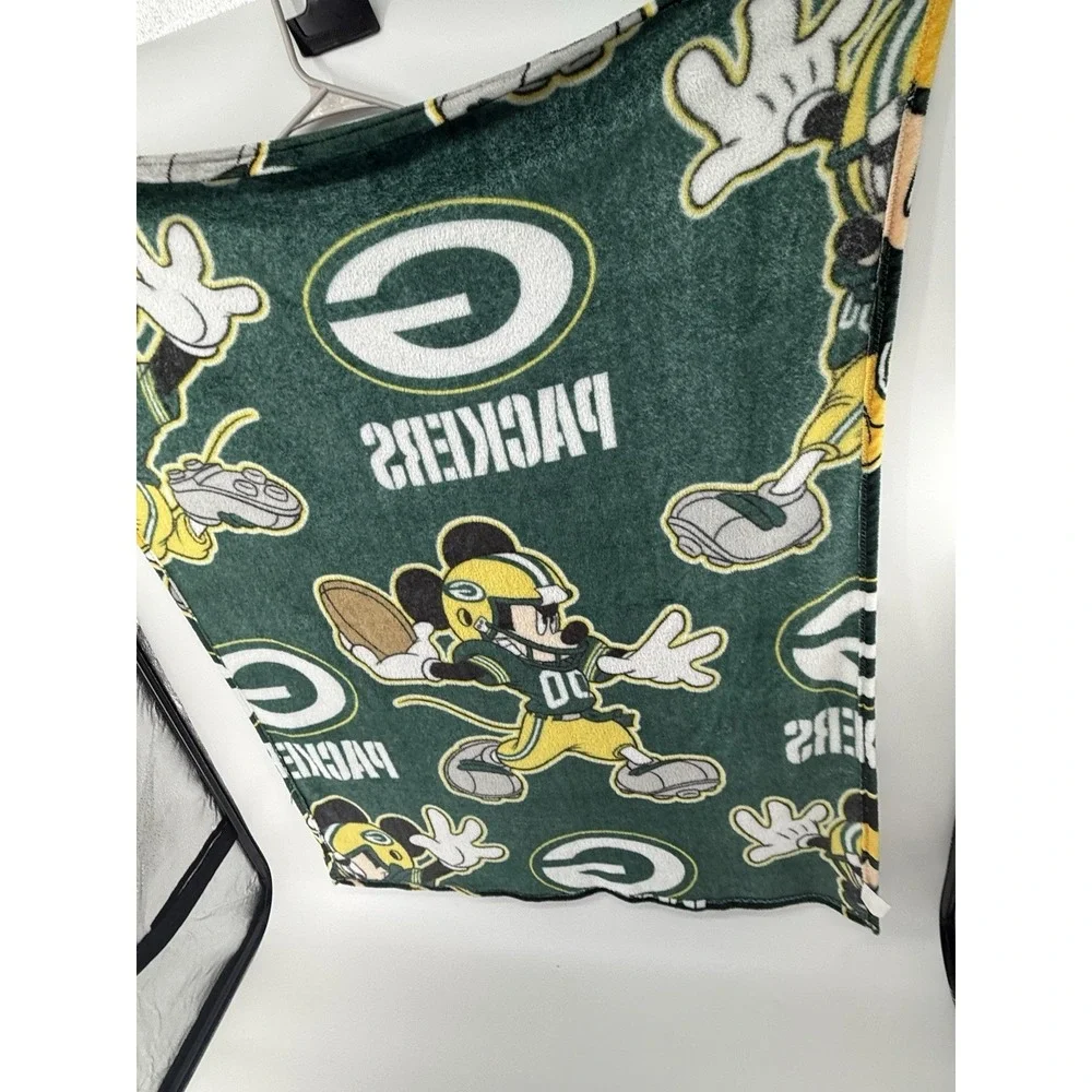 Disney NFL Green Bay Packers Mickey Mouse Throw Blanket Soft 36 X 48